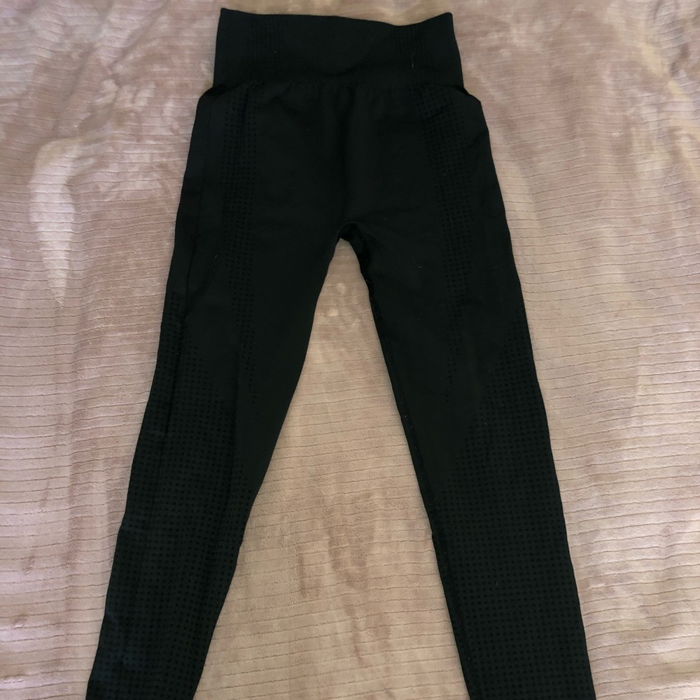Athletic leggings